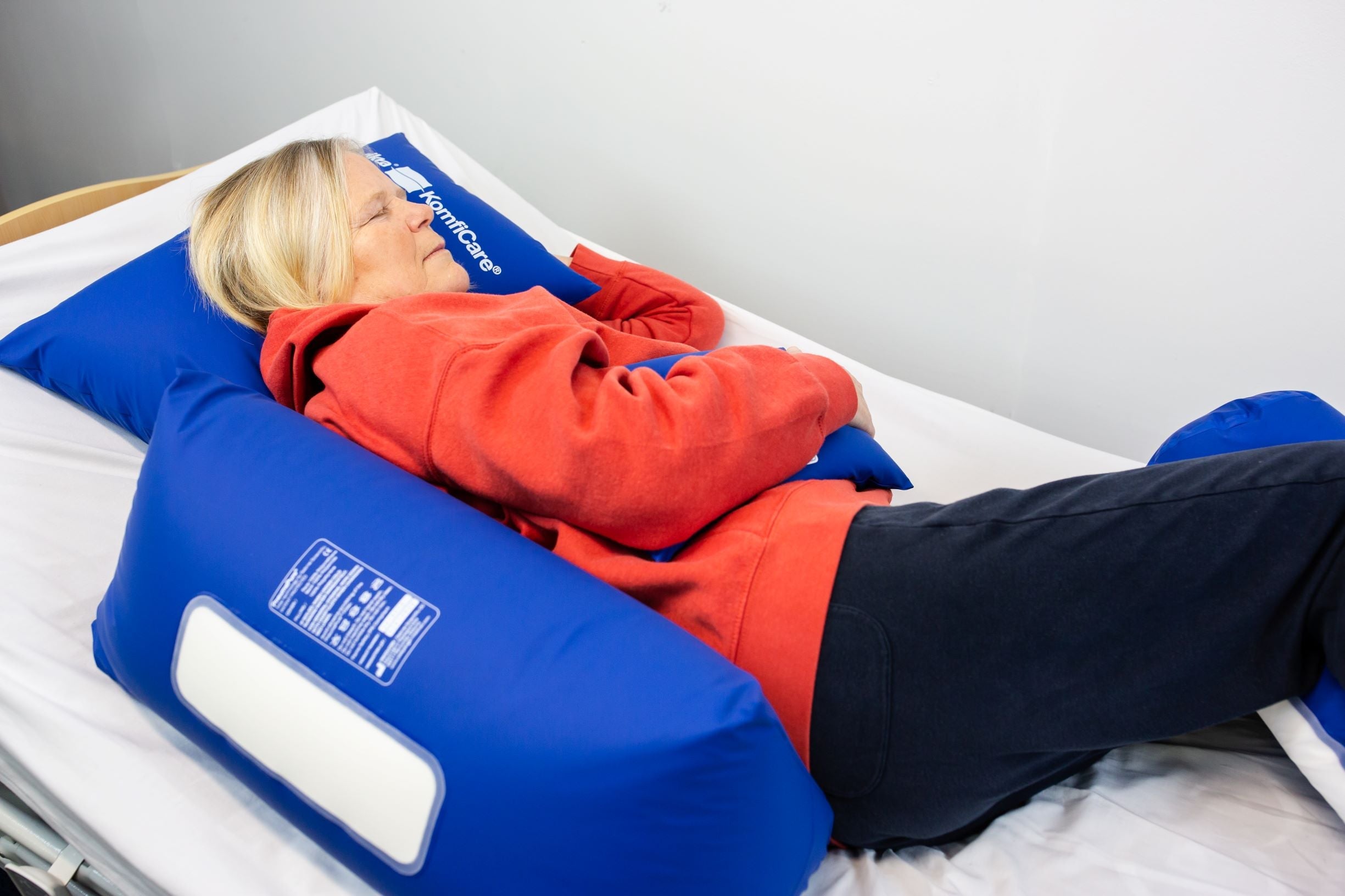 PP8013 - PosiPerle Delta Cushion Medium 60x30cm