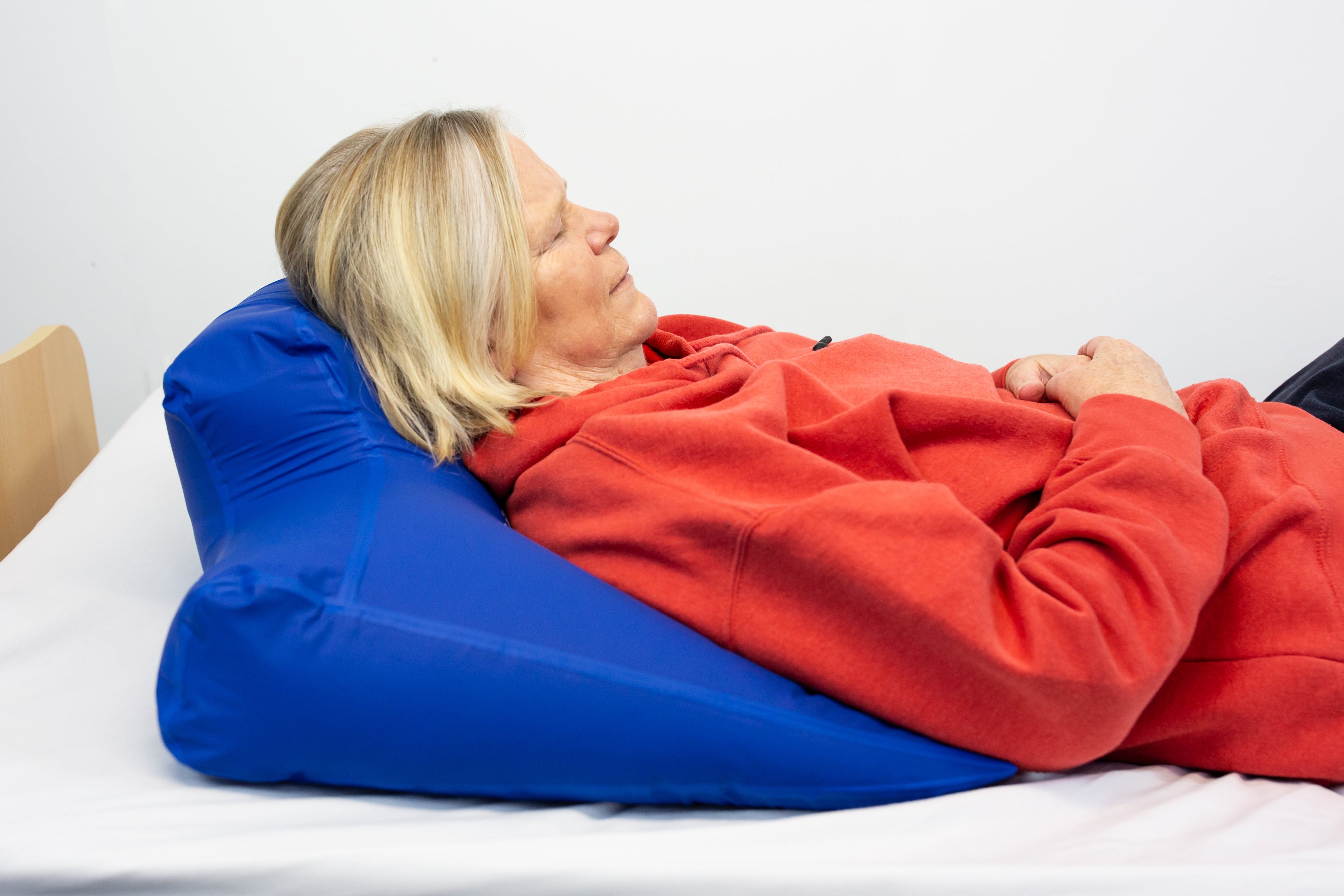 PP8014 - PosiPerle Semi-Fowler Pude Large 70x56x14cm